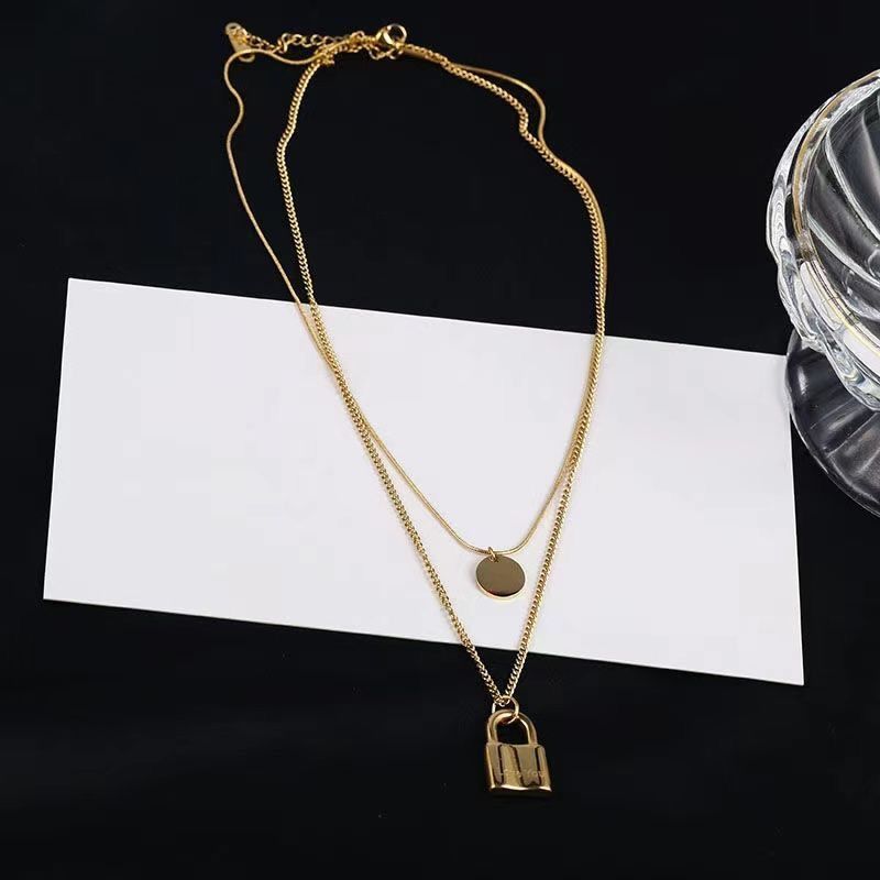 Collana con lucchetto a doppio strato in acciaio al titanio, popolare su Internet, casual alla moda, versatile, cool e indifferente_voghion.com
