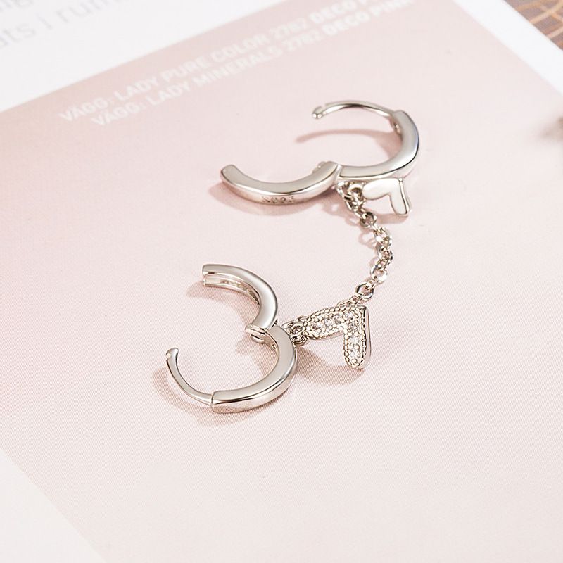 Boucles d'oreilles à double trou d'oreille en diamant flash, pompon rouge, étoile, cœur, design de personnalité, petites boucles d'oreilles fraîches, tendance féminine_voghion.com