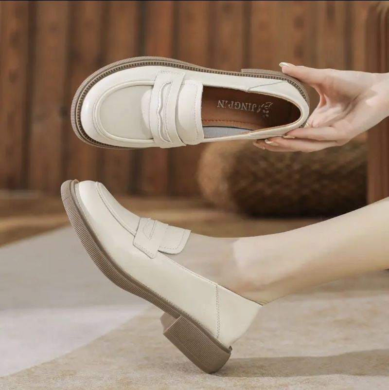 Thick Soft Sole JK Small Leather Loafers High British Style 2024 Spring Versatile Women's Shoes Low Heel Comfortable_voghion.com