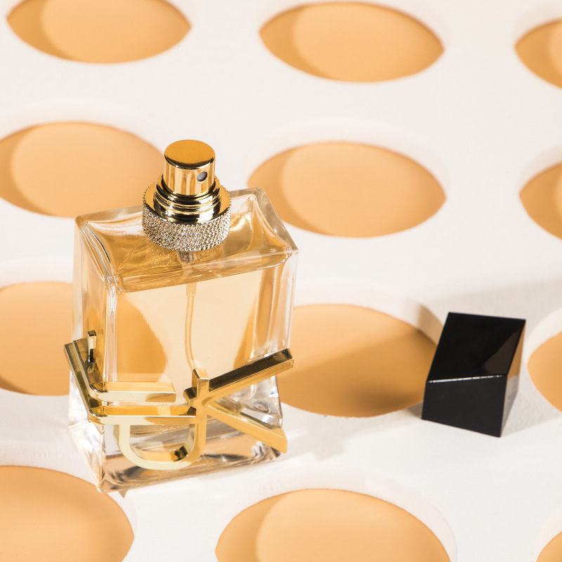 High Grade Counter Charm Gratis og uhemmet sjarmerende kvinner parfyme 50Ml Gift ing_voghion.com