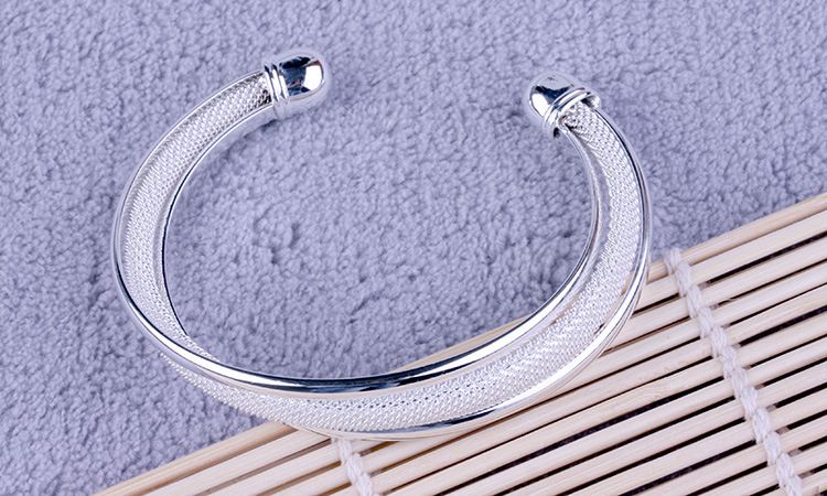 Bracciale da donna dal design semplice ed elegante, bracciale a doppia maglia metallica, bracciale alla moda placcato argento, regalo per la festa della mamma e per San Valentino._voghion.com
