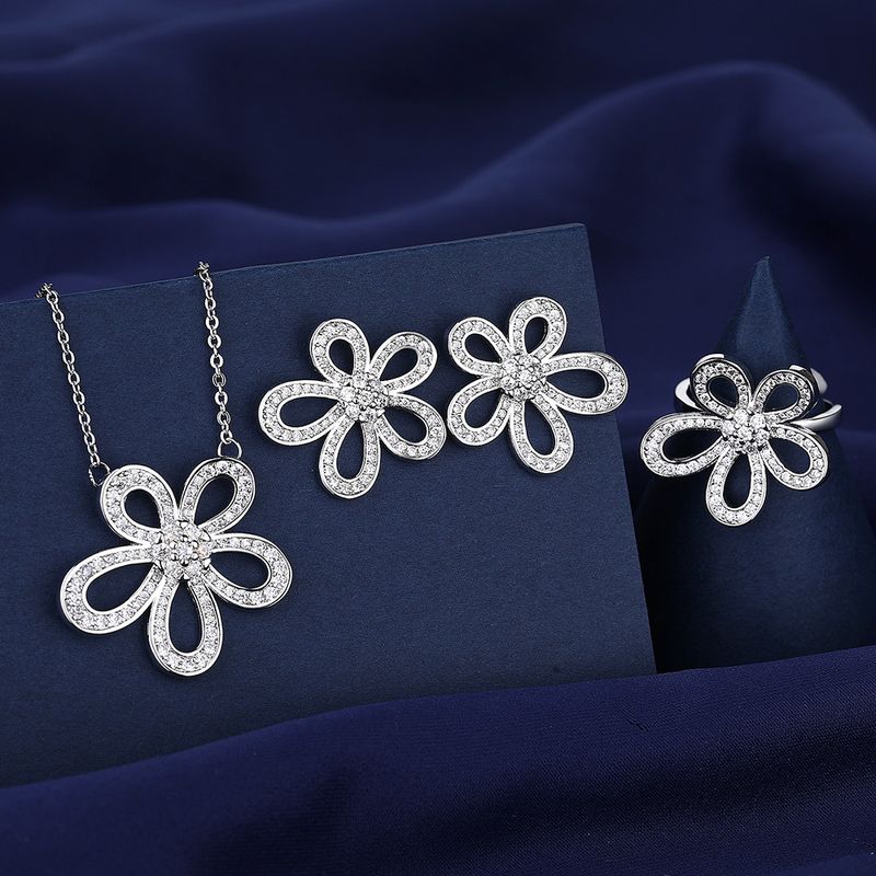 Live new five petal flower three piece set with luxurious diamond rings, necklaces, earrings, fashionable temperament_voghion.com