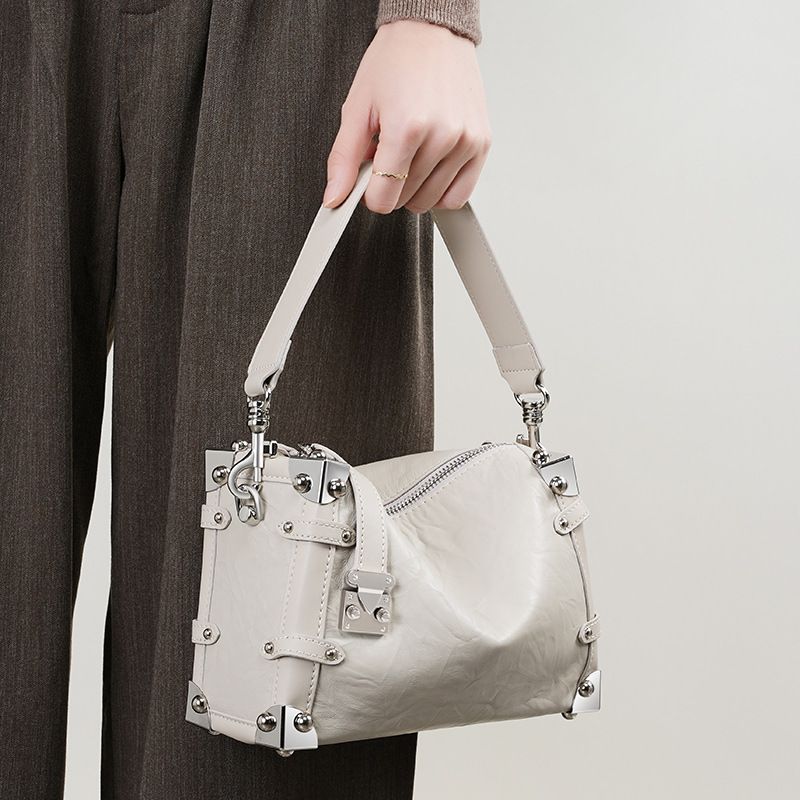 2025 Naisten nahkalaukku, Soft Box Head Layer Crossbody -laukku_voghion.com