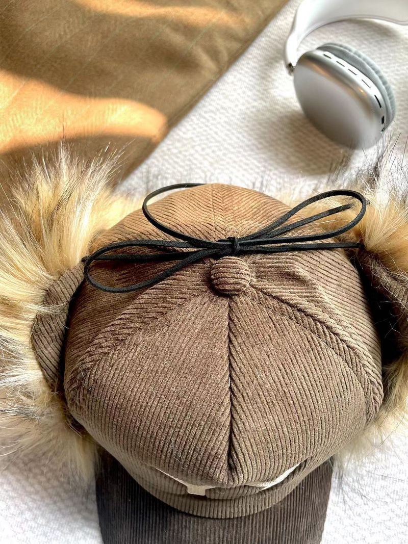 Buchstabenbestickte Cord-Baseballkappe für Damen 2025 Herbst/Winter Neu Vielseitig und warm_voghion.com