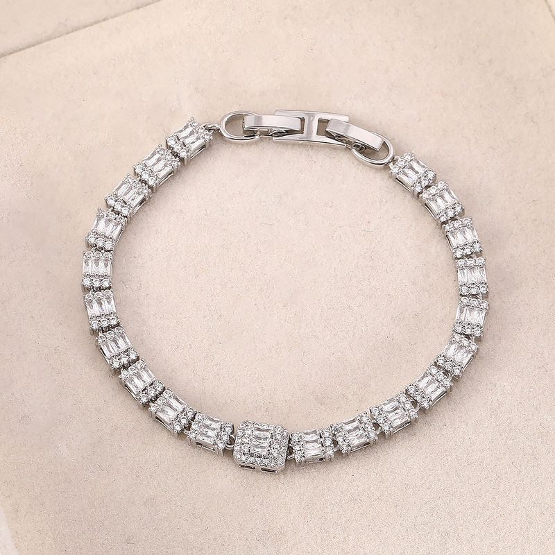 Nuovo braccialetto versatile di lusso leggero con catena cubana alla moda, zircone pieno, pietre preziose colorate, elegante braccialetto in rame micro intarsiato_voghion.com
