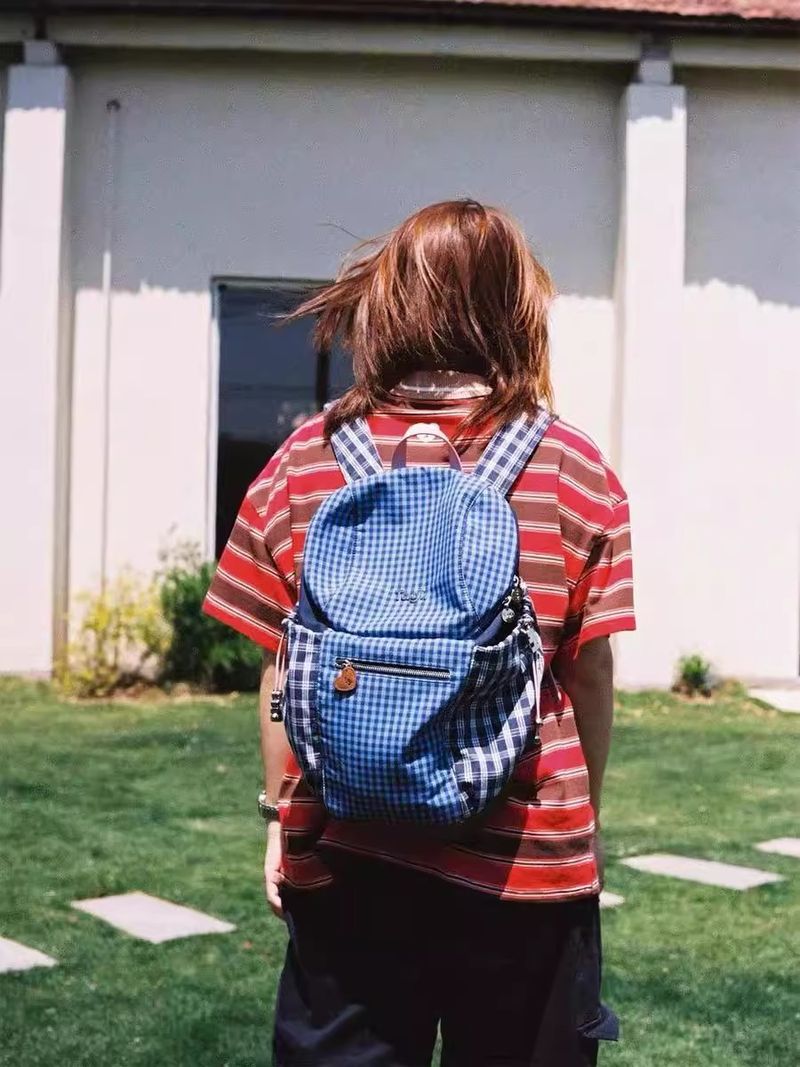 2025 New Bread Bag Casual Large Capacity Adjustable Shoulder Strap Travel Commuter Plaid Backpack Fashionable Hundred Shoulder Bag_voghion.com
