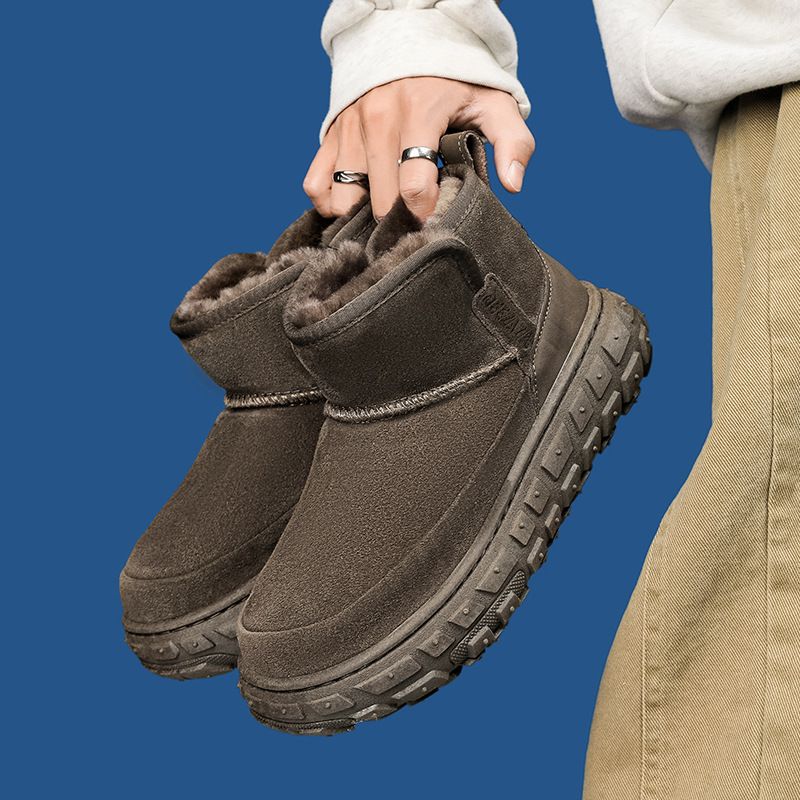 Putian propose des bottes de neige doublées polaire de qualité supérieure, à semelle de pneu, pour hommes et femmes, style décontracté. Disponibles en magasin spécialisé._voghion.com