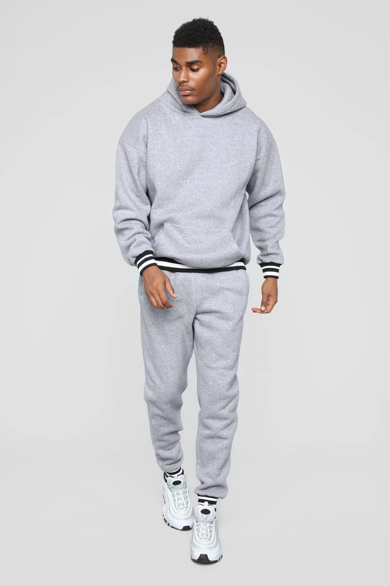con felpa patchwork color-block, completo sportivo casual da uomo in due pezzi con cappuccio_voghion.com