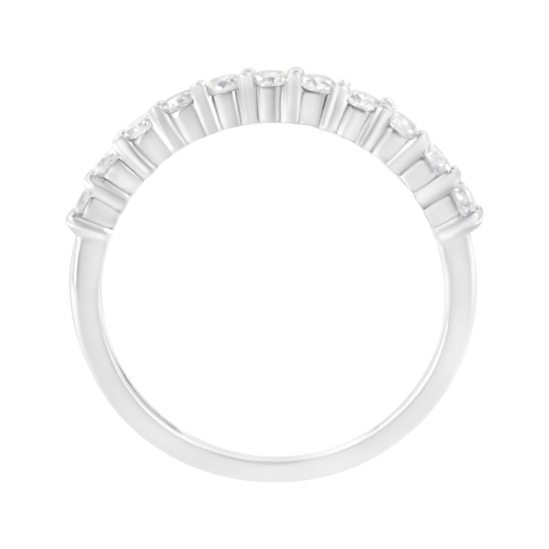 IGI Certified 1/2 Cttw Diamond 10K White Gold Prong Set Fluted Band Style Ring (I-J Color, I2-I3 Clarity)_voghion.com