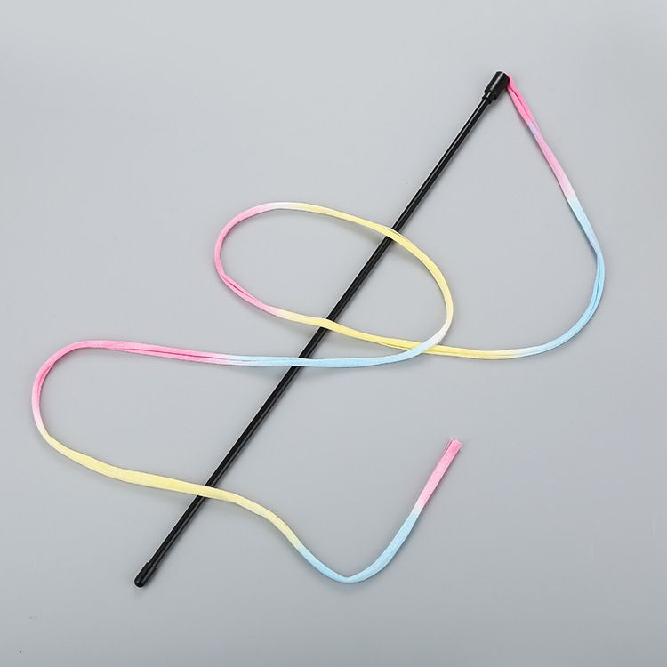 Giocattolo per gatti con bacchetta magica e nastro colorato_voghion.com