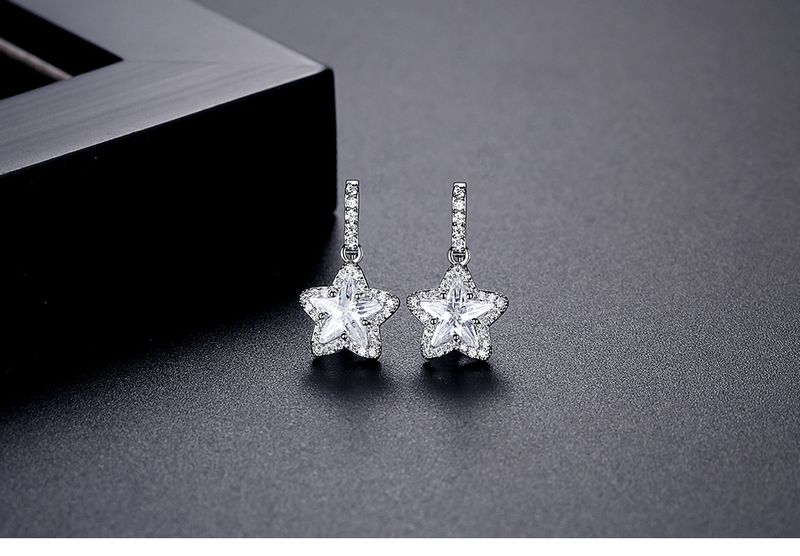 Damenschmuck Sternohrringe Modische Zirkon-Ohrstecker für Mädchen, minimalistisches Fünf-Punkt-Stern-Design, hypoallergenes Kupfer mit Galvanisierung_voghion.com