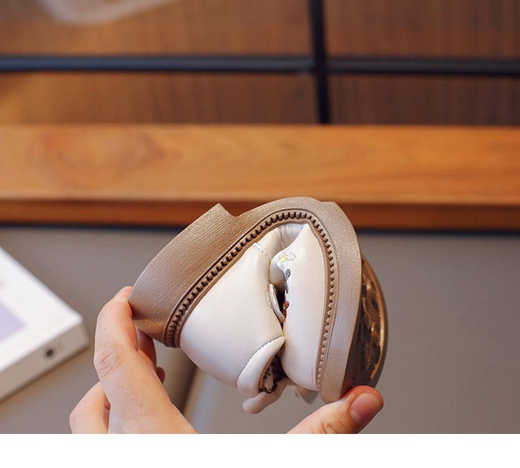 Kinderschuhe Mädchen Frühling und Herbst Neue kleine Lederschuhe mit weicher Unterseite, rutschfeste Retro-Einzelschuhe, mittlere und große Kinderprinzessinnenschuhe_voghion.com