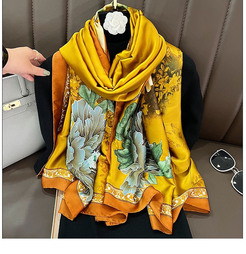 Lijin simulierte Seide, großer Schal, Oberbekleidung für Damen im Frühjahr und Herbst, Winter koreanische Version modisch bedruckt_voghion.com