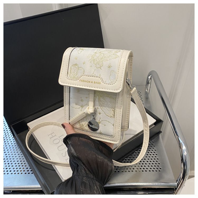 Casual Women's Bag Retro Small Square Bag Niche Embroidered Shoulder Mobile Phone Bag Oblique Span Bag_voghion.com