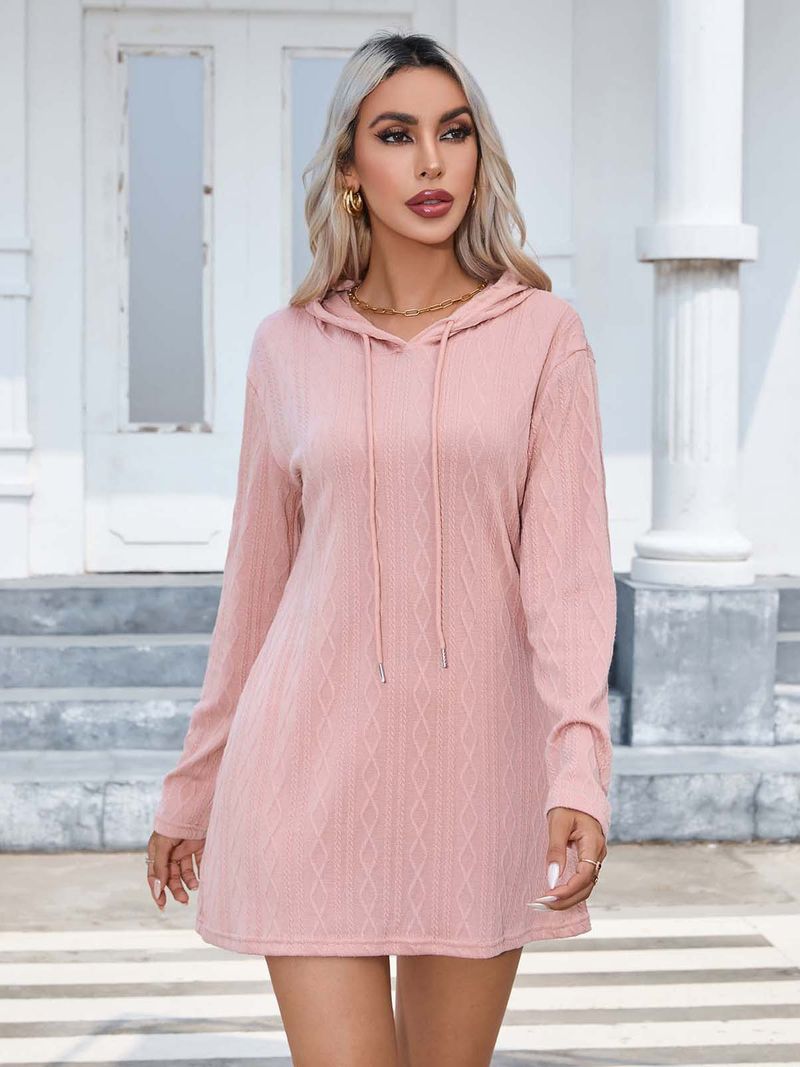 Abito a maniche lunghe con cappuccio in maglia da donna autunno/inverno 2024_voghion.com