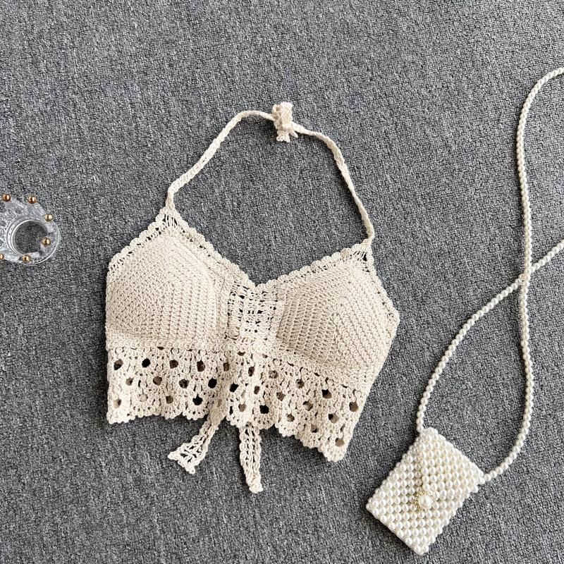 Top corto con spalline sottili e ricamo stile vacanza Beauty Back_voghion.com