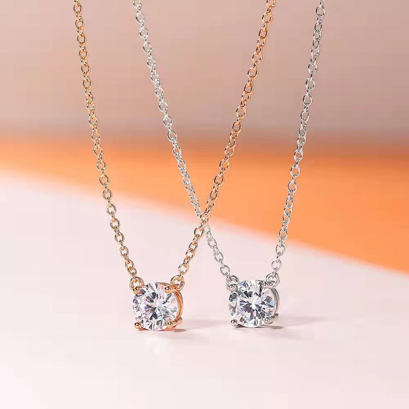 Colar com pingente de corrente de clavícula simples e fresco de 2 quilates, clássico, de moissanita branca banhado a ouro, para mulheres_voghion.com