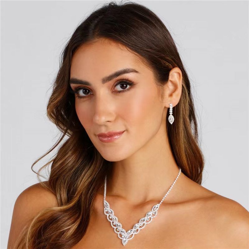 Set di orecchini da donna, collana, abito da sposa, accessori per banchetti_voghion.com