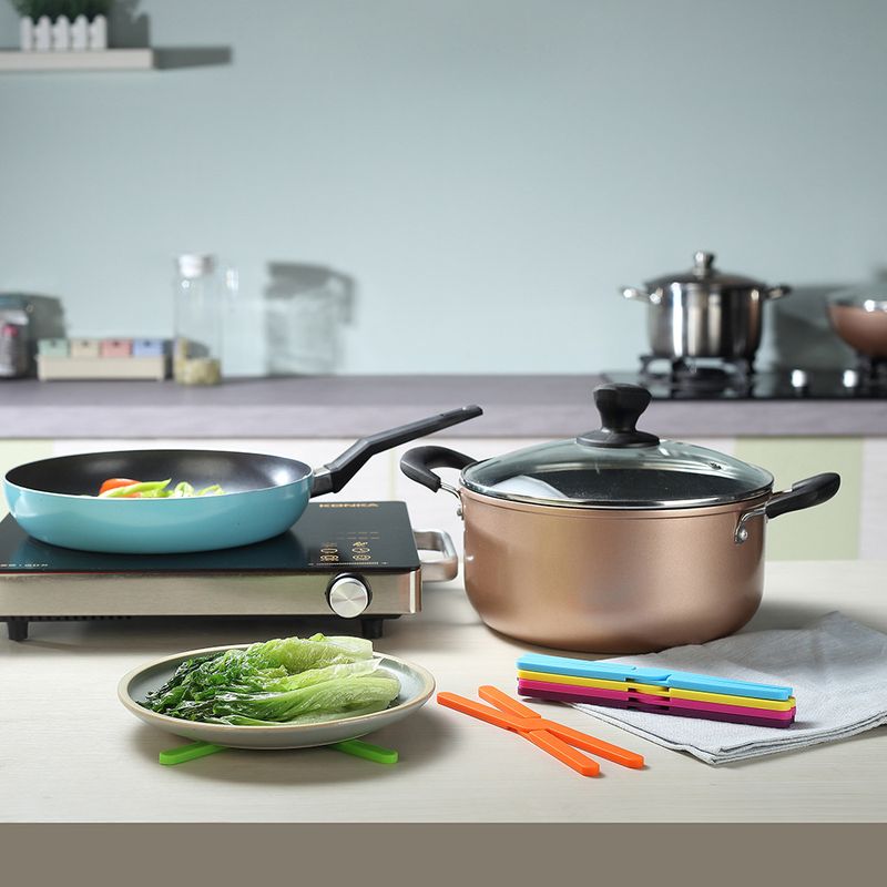 2Set Trivets Silicone Pot Holde Non-Slip Foldable Trivets Heat-Resistant Collapsible_voghion.com