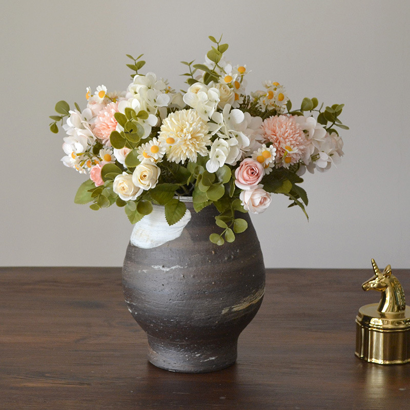 Fiore simulato colore autunnale retrò piccolo mazzo 7 punte ortensia rosa arco nuziale strada principale decorazione floreale fiore finto camomilla_voghion.com