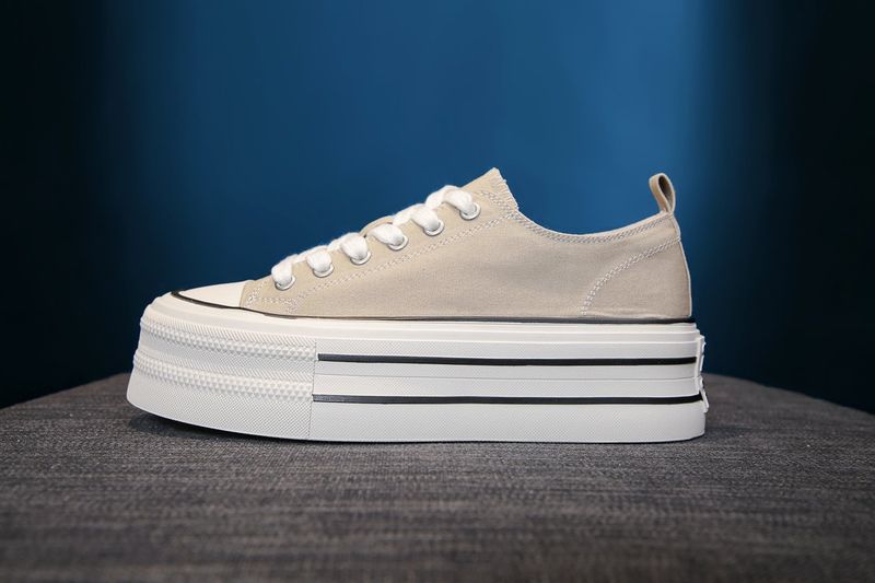 Women's Platform Canvas Shoes New Style Small Casual Sports Board Shoes All-match Explosive Small White Shoes_voghion.com