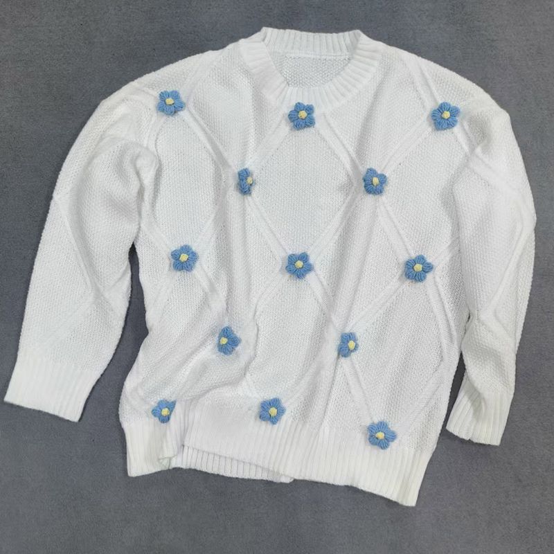Women's Oversized Casual Sweater With Diamond Grid Pattern & 3D Crochet Floral Applique, Loose Fit Pullover Top In Black/White (Blue Flowers)_voghion.com