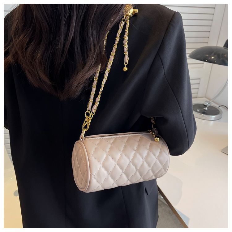 Lingge cilindrica per le donne 2024 nuovo stile alla moda ed elegante, borsa a tracolla diagonale con catena versatile, monospalla_voghion.com