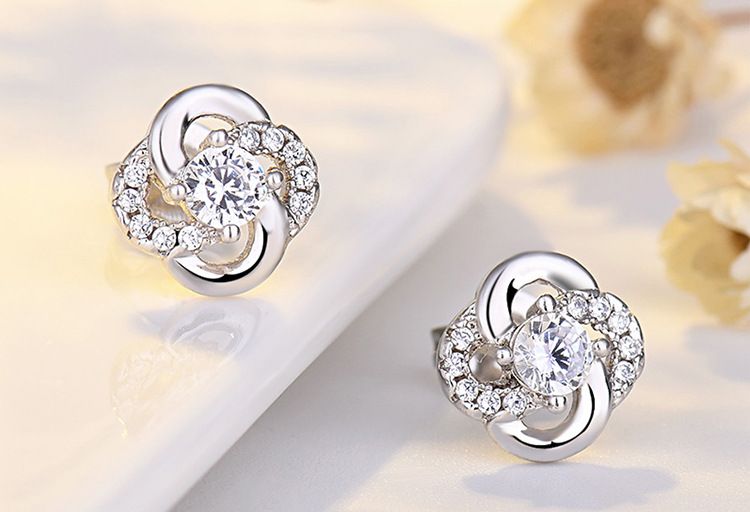 Orecchini alla moda in zircone temperamento stile donna mulino a vento moda semplice orecchini cavi con diamanti_voghion.com