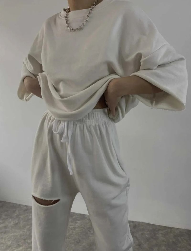 Zestaw Urban Edge Matching Set – bluzka z długim rękawem i okrągłym dekoltem oraz spodnie ze ściągaczem w stylu vintage (biały/beżowy/khaki/srebrny/ciemnoszary, S-XL)_voghion.com