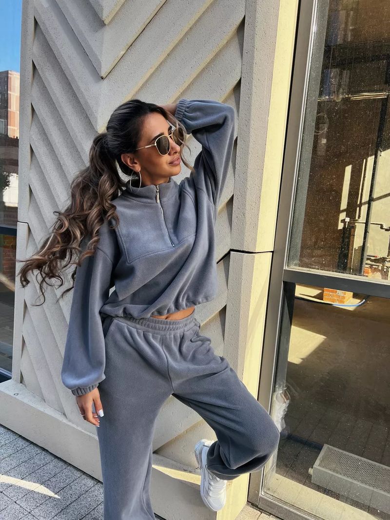 Lässiges Set aus Fleece-Kapuzenpullover und Jogginghose für Damen – locker sitzendes Sweatshirt mit Stehkragen und Hose mit elastischem Bund (Beige, Dunkelgrau, Khaki)_voghion.com