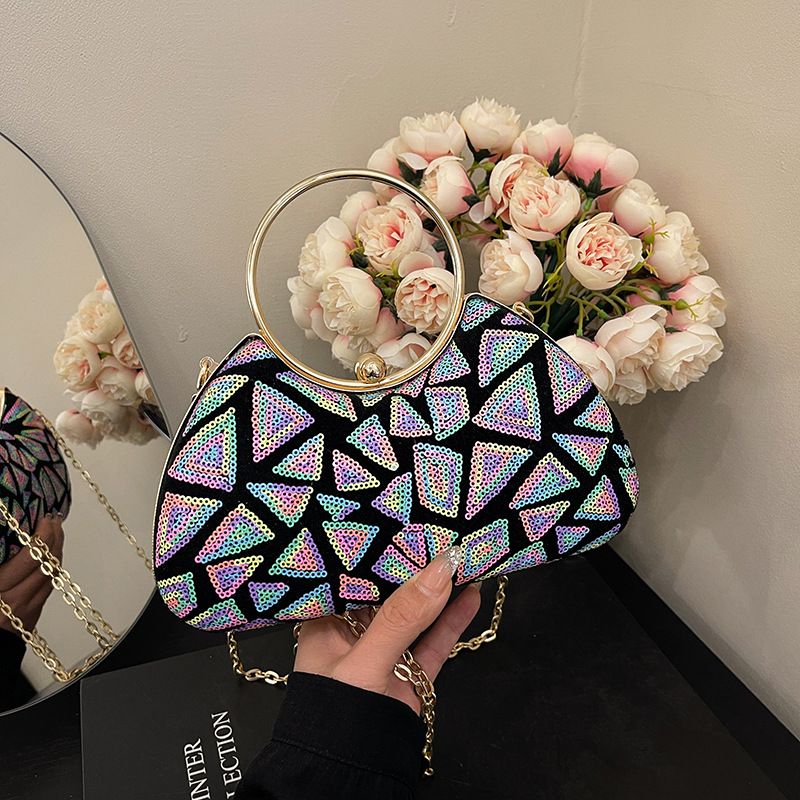 Borsa a mano rotonda patchwork da sera con paillettes e chiusura a conchiglia 2025 Nuova borsa a tracolla piccola con catena alla moda Tianmi_voghion.com