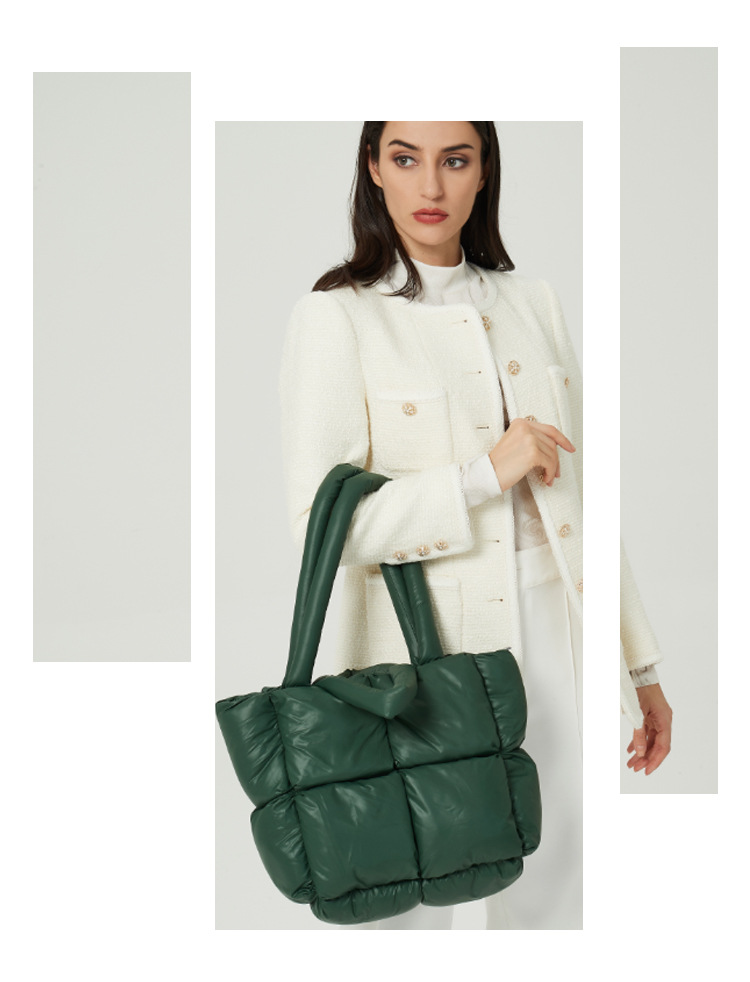 Damentaschen Neue kleine Umhängetasche aus Daunenbaumwolle mit schlichtem Design, weiche Umhängetasche mit karierter Füllung, Schulterhandtasche, Damentasche_voghion.com