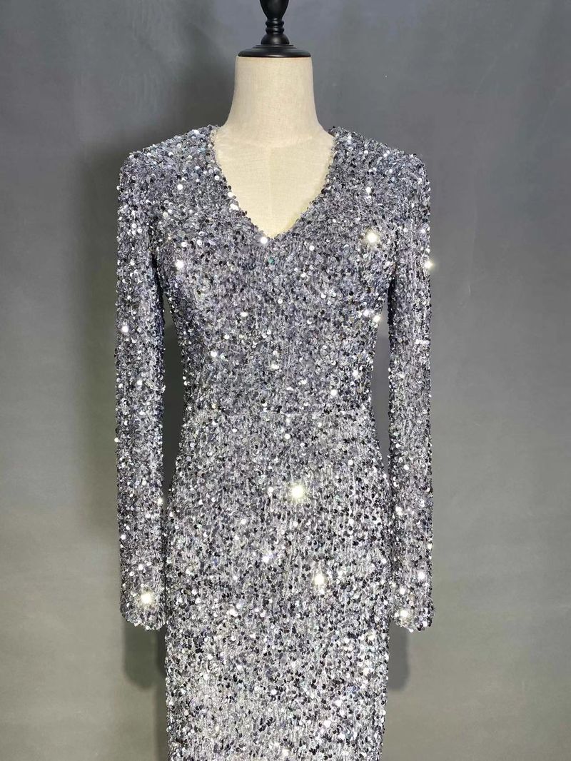 Roupas femininas Vestido de noite 2024 Novo Lantejoulas Decote em V Mangas compridas Host Performance Banquete High End Sexy Cauda Apertada_voghion.com
