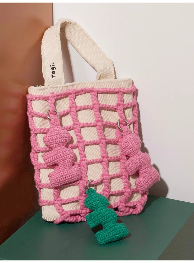 Tagi. Immagina di scuotere il ciondolo in filo "i". Borsa a rete staccabile, borsa a vela a tracolla a mano_voghion.com