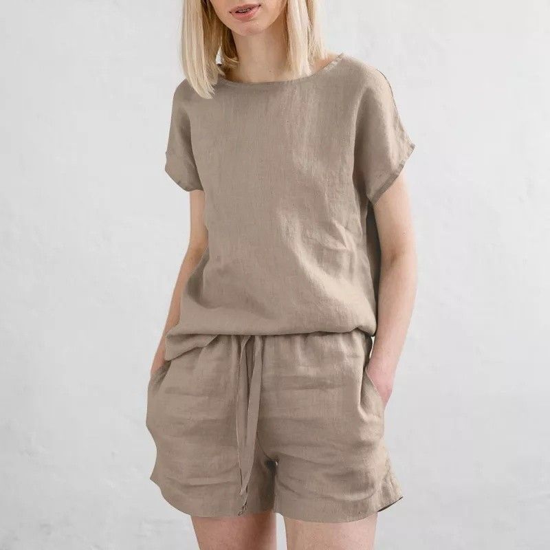 Tuta da donna con maniche corte, in cotone e lino, stile retrò, casual, tinta unita, con coulisse e pantaloncini._voghion.com