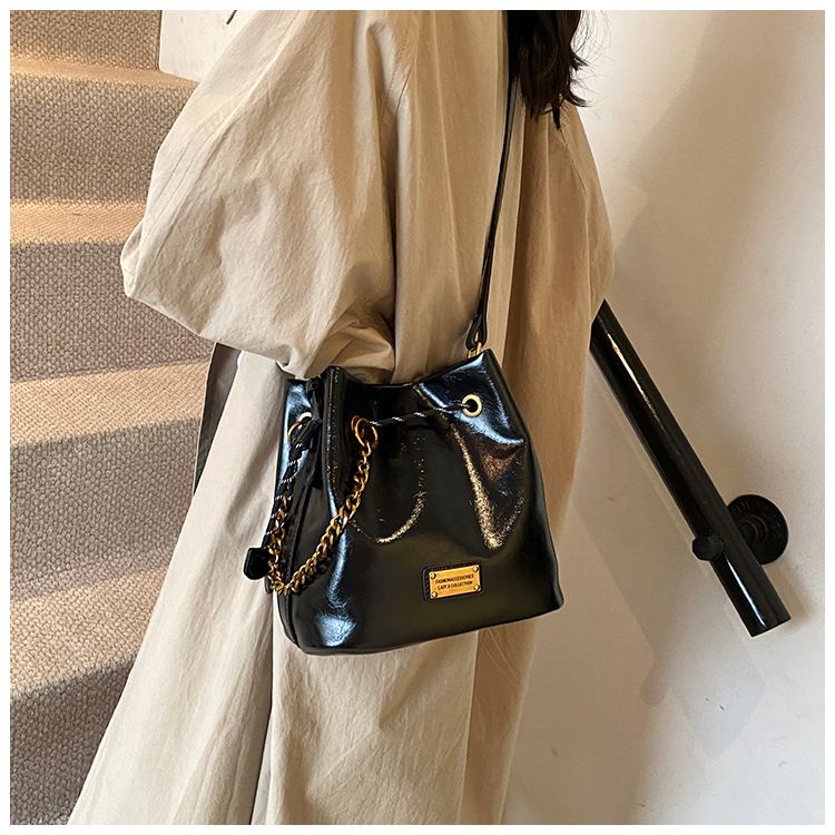 Retro Niche Bucket Bag Dámská nová luxusní módní všestranná malá kabelka přes rameno_voghion.com