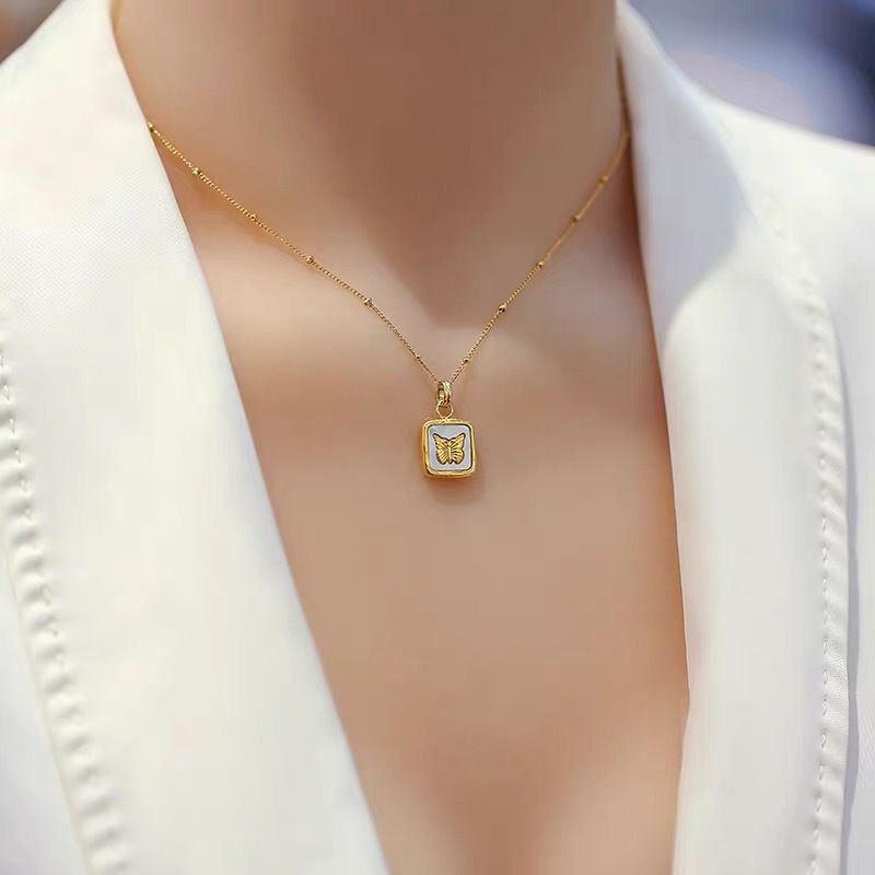 White Bell Butterfly Square Titan Steel Pendant Halskette Design fir weiblech Minoritéit_voghion.com