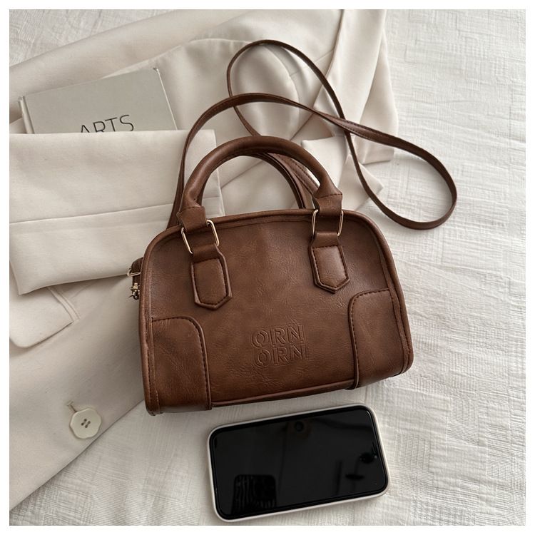 Popolare tracolla a spalla singola per borse da donna Borsa quadrata piccola portatile di nuova moda primavera 2024_voghion.com