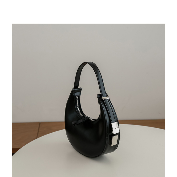 Borsa a tracolla da donna alla moda e personalizzata a mezzaluna estiva stile scuro 2024 dal design di nicchia coreano sotto le ascelle_voghion.com