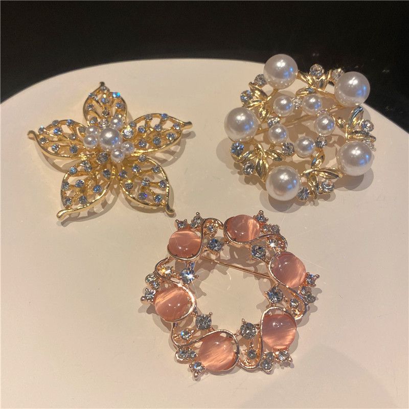 Brooch High-end Women's Accessories Fixed Clothes Cute Buckle Luxurious Cardigan Pin Elegant Sweater Suit_voghion.com
