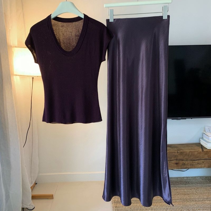 Ensemble deux pièces violet élégant : jupe midi fluide en mousseline fendue et haut à manches courtes, tenue d'été pour femme_voghion.com
