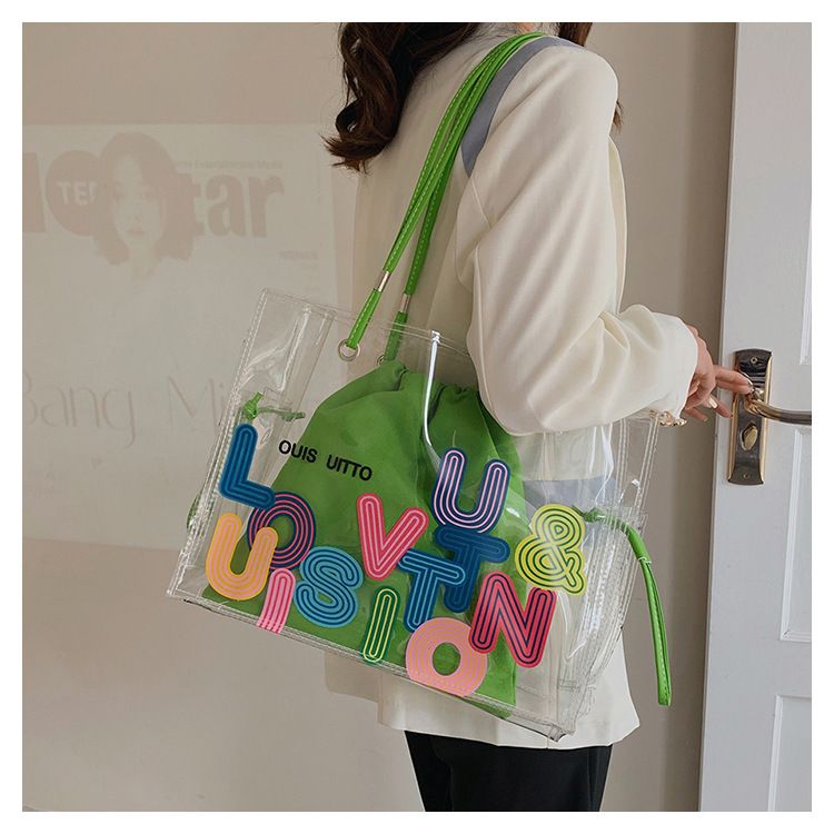 Borsa a tracolla trasparente estiva di grande capacità per donna 2024 Borsa grande portatile da donna in PVC stampato con lettera alla moda_voghion.com