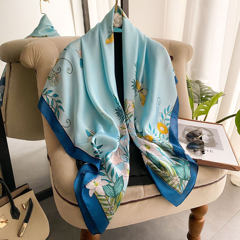 Nouveau foulard carré imprimé en soie imitation printemps 2022 foulard en soie décoration pour femme châle de climatisation polyvalent_voghion.com