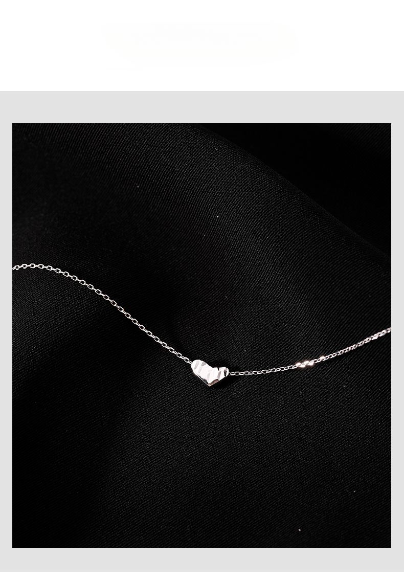 Collana con piccolo cuore in argento sterling per donna, ciondolo a clavicola dal design di lusso di alta gamma, leggero e di nicchia, con catena al collo._voghion.com