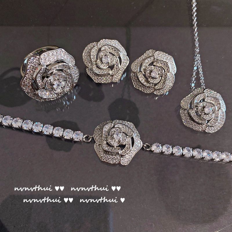 Women's accessories Temperament Jewelry set Diamond double necklace set_voghion.com
