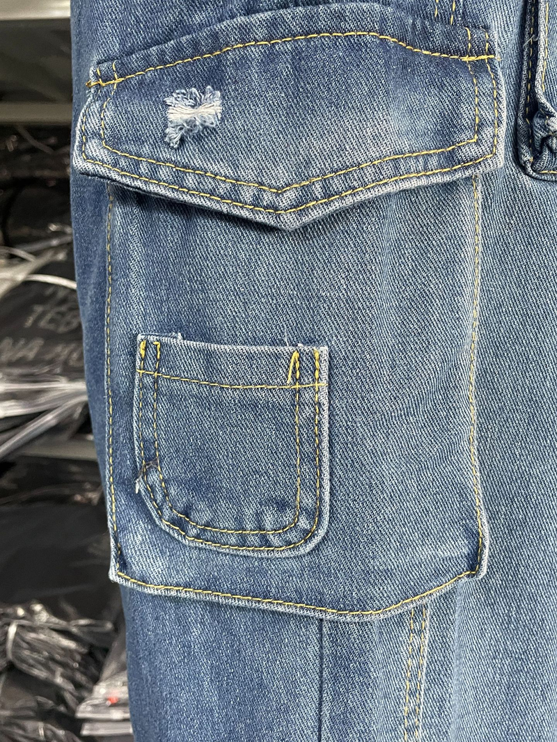 Damenbekleidung Jeans mit niedriger Taille und dreidimensionaler Patchwork-Tasche_voghion.com