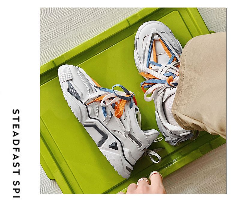 Scarpe casual da uomo alla moda, sportive, alla moda, con lacci irregolari mimetici, stile coreano, primavera e autunno 2024_voghion.com