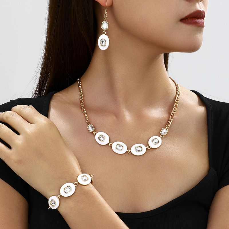 Ensemble de bijoux tendance en métal polygonal texturé pour femme, boucles d'oreilles, collier et bracelet_voghion.com