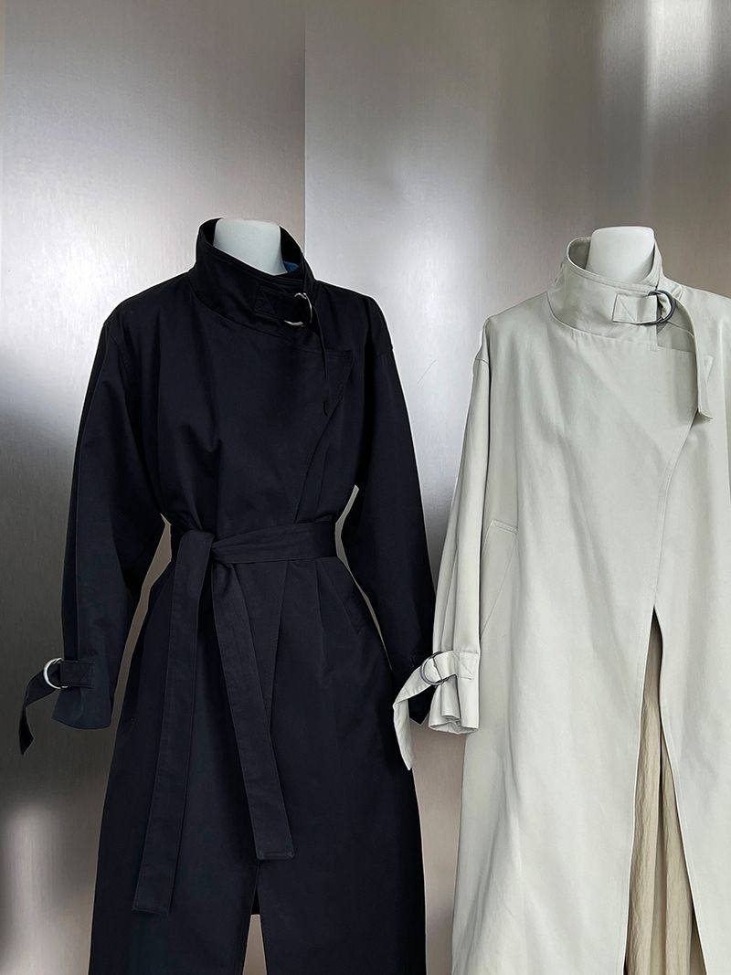 Elegant British-Style Long Trench Coat For Women – Minimalist & Luxurious Knee-Length Overcoat With Adjustable Belt, Pure Cotton, Black & Light Beige_voghion.com