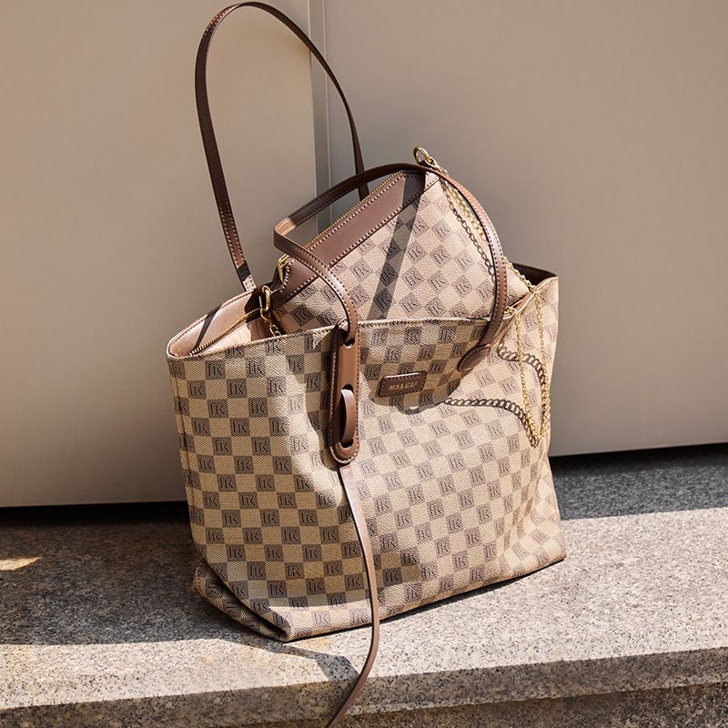 Handtasche 2025 Neue Frühjahr Und Sommer Handheld Große Kapazität Pendler Umhängetasche,_voghion.com